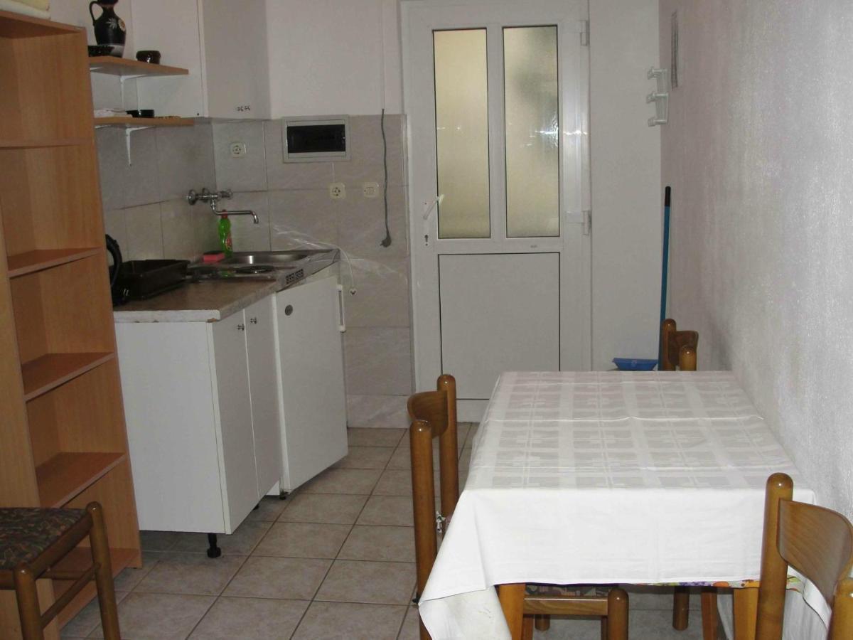 Apartments Pinija Supetar Buitenkant foto